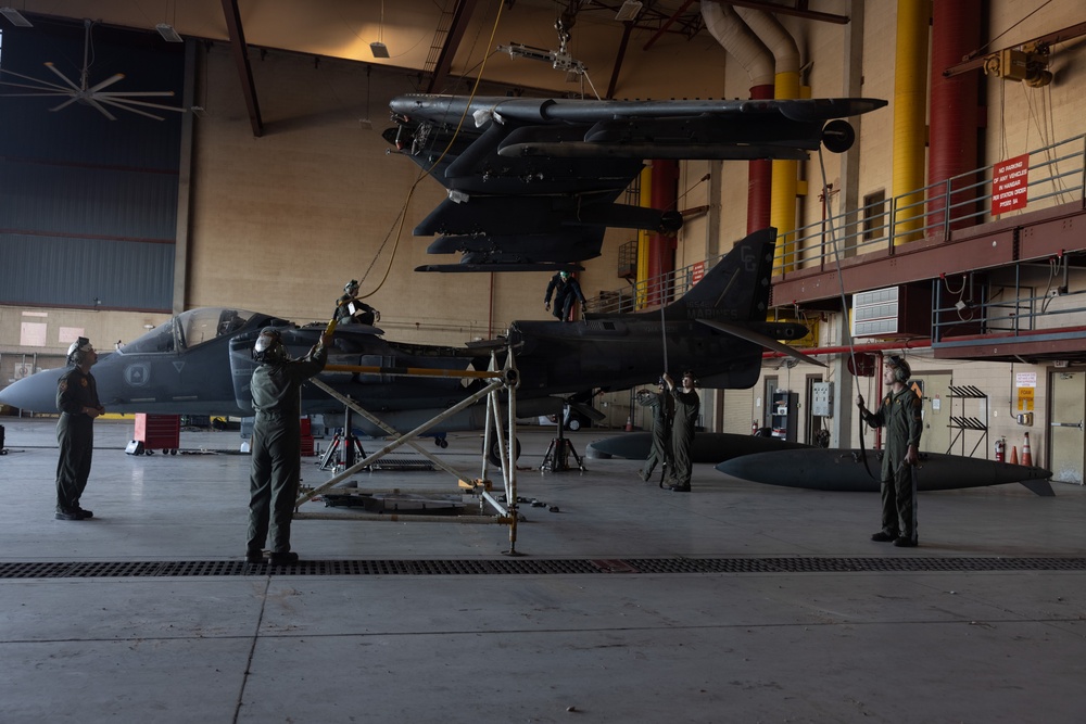MCAS Yuma AV-8B Harrier II Taken Apart to be Sent to a Prominent National Museum