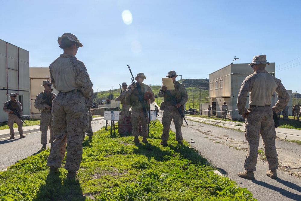 11th MEU Marines Implement Evacuation Control Center