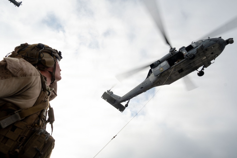 USS Boxer Conducts Fast-Roping Drills
