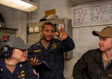 USS Boxer conducts engineering drill