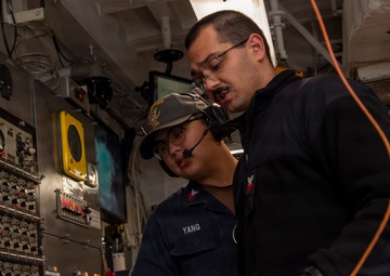 USS Boxer conducts engineering drill