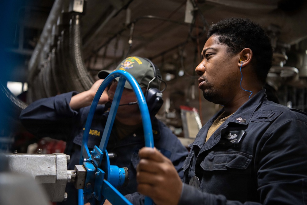 USS Boxer conducts engineering drills