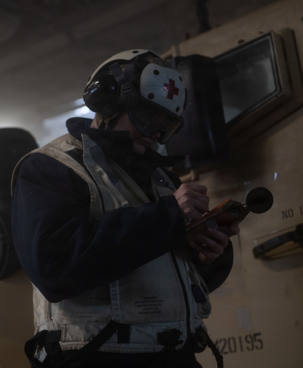 USS Boxer conducts well deck operations