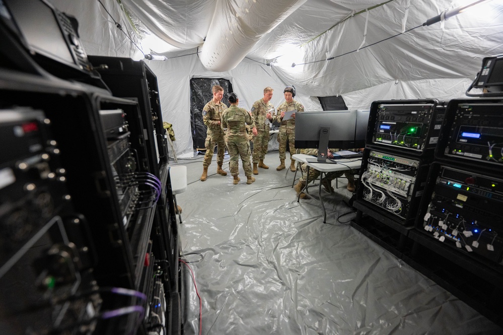 Electromagnetic Warfare Guardians Demonstrate Combat Readiness in Space Flag