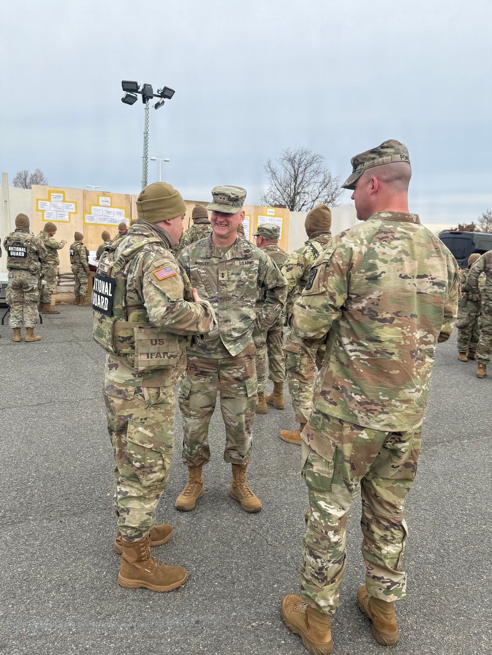 Major General Wholey visits South Carolina National Guard Soldiers