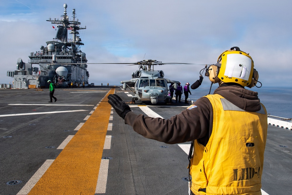 Boxer conducts flight operations