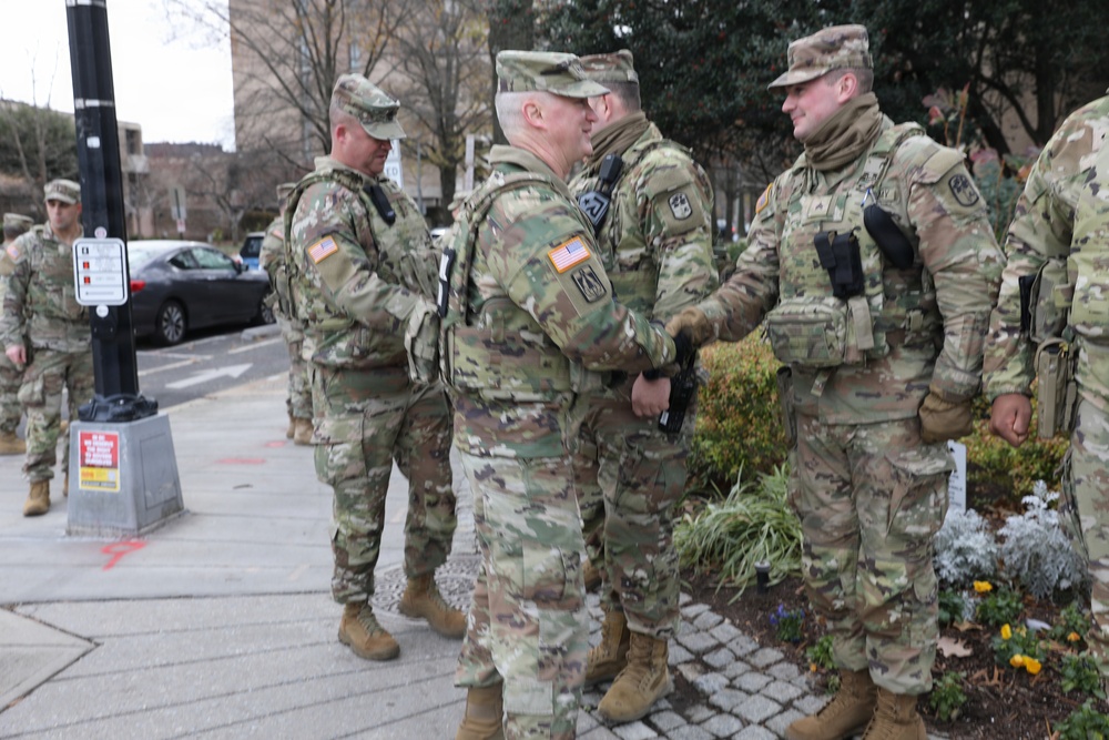 Major General Wholey visits South Carolina National Guard Soldiers