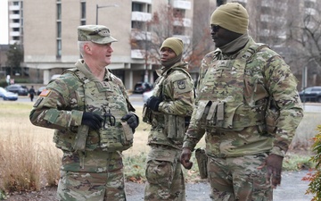 Major General Wholey visits South Carolina National Guard Soldiers