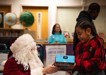 4th Law Enforcement Battalion Participates in Toys for Tots Mission Across Alaska