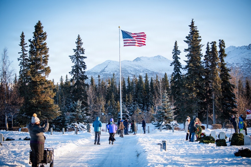 Gone but never forgotten: Alaska remembers heroes with Wreaths Across America