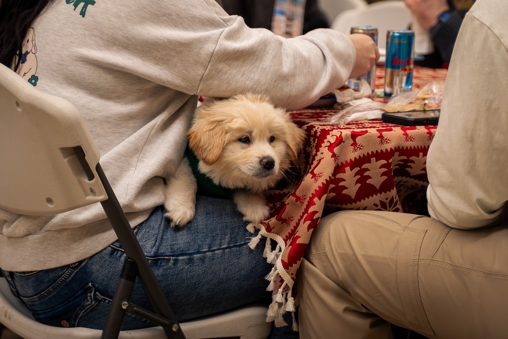 HHC, 2CAB Hosts Holiday Celebration