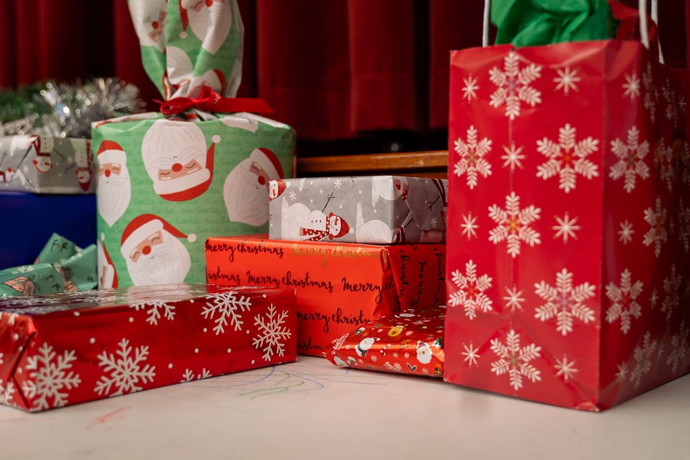 HHC, 2CAB Hosts Holiday Celebration