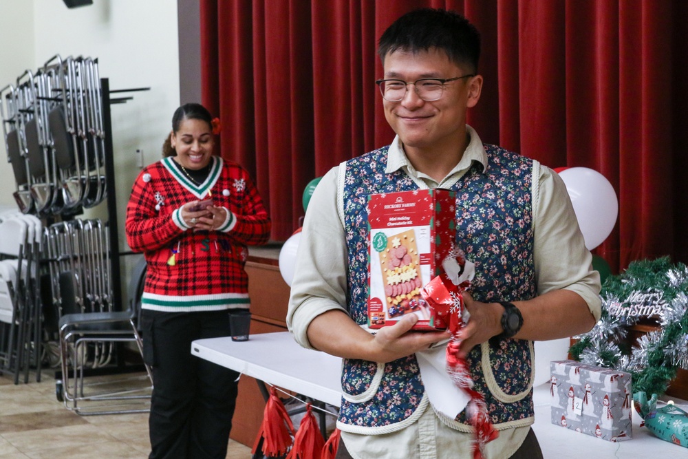 HHC, 2CAB Hosts Holiday Celebration