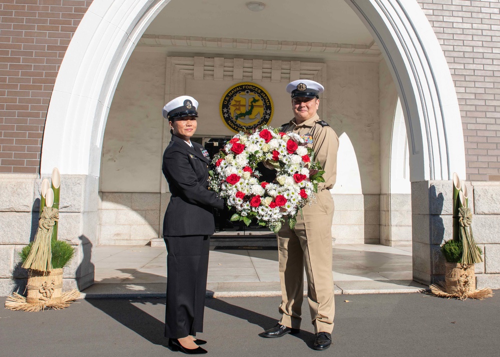 CNFJ and JSMDF Chief Petty Officer Associations Exchange Holiday Wreaths