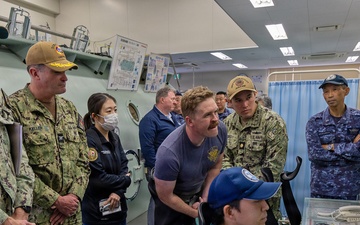 U.S., Japanese Forces Conduct Joint Diver-Injury Drill to Strengthen Medical Readiness