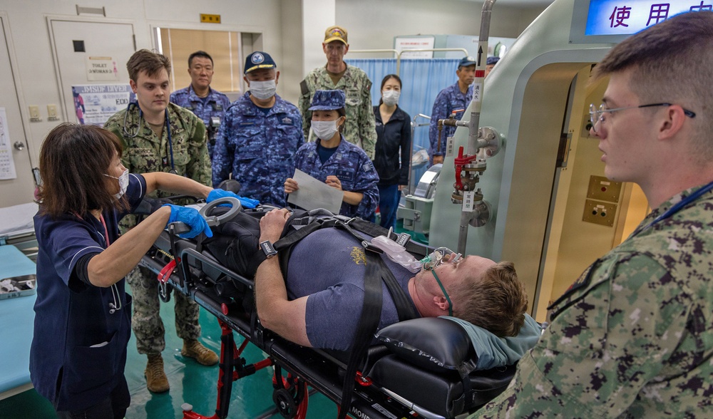 U.S., Japanese Forces Conduct Joint Diver-Injury Drill to Strengthen Medical Readiness