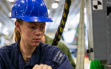 USS Tripoli Sailors Conduct Load Test