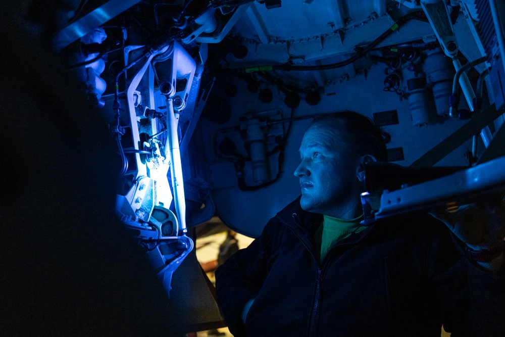 Daily Operations Aboard USS George H.W. Bush (CVN 77)