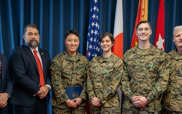 Director of NCIS visits III MEF Commanding General