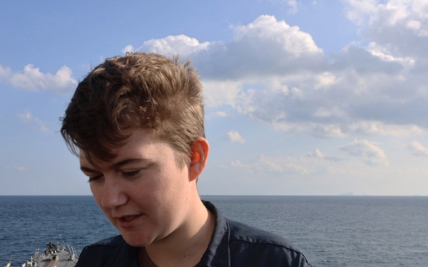 USS Roosevelt (DDG 80) Transits Strait of Hormuz