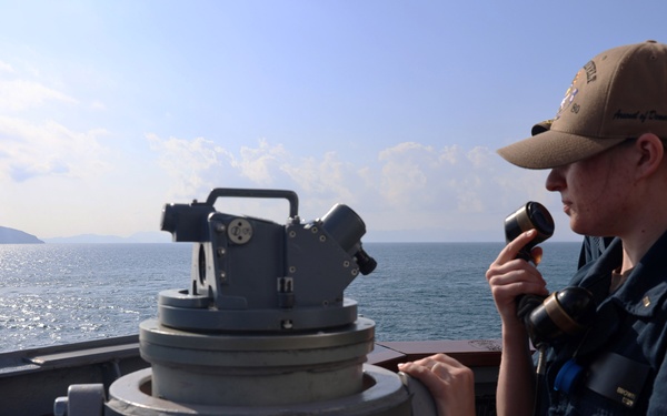 USS Roosevelt (DDG 80) Transits Strait of Hormuz