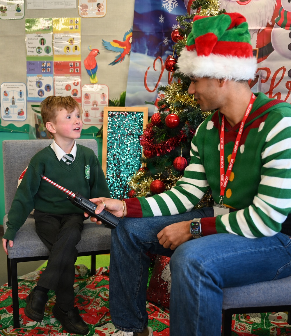 100th CS Airmen provide festive cheer to local school children via ‘Radio Santa’