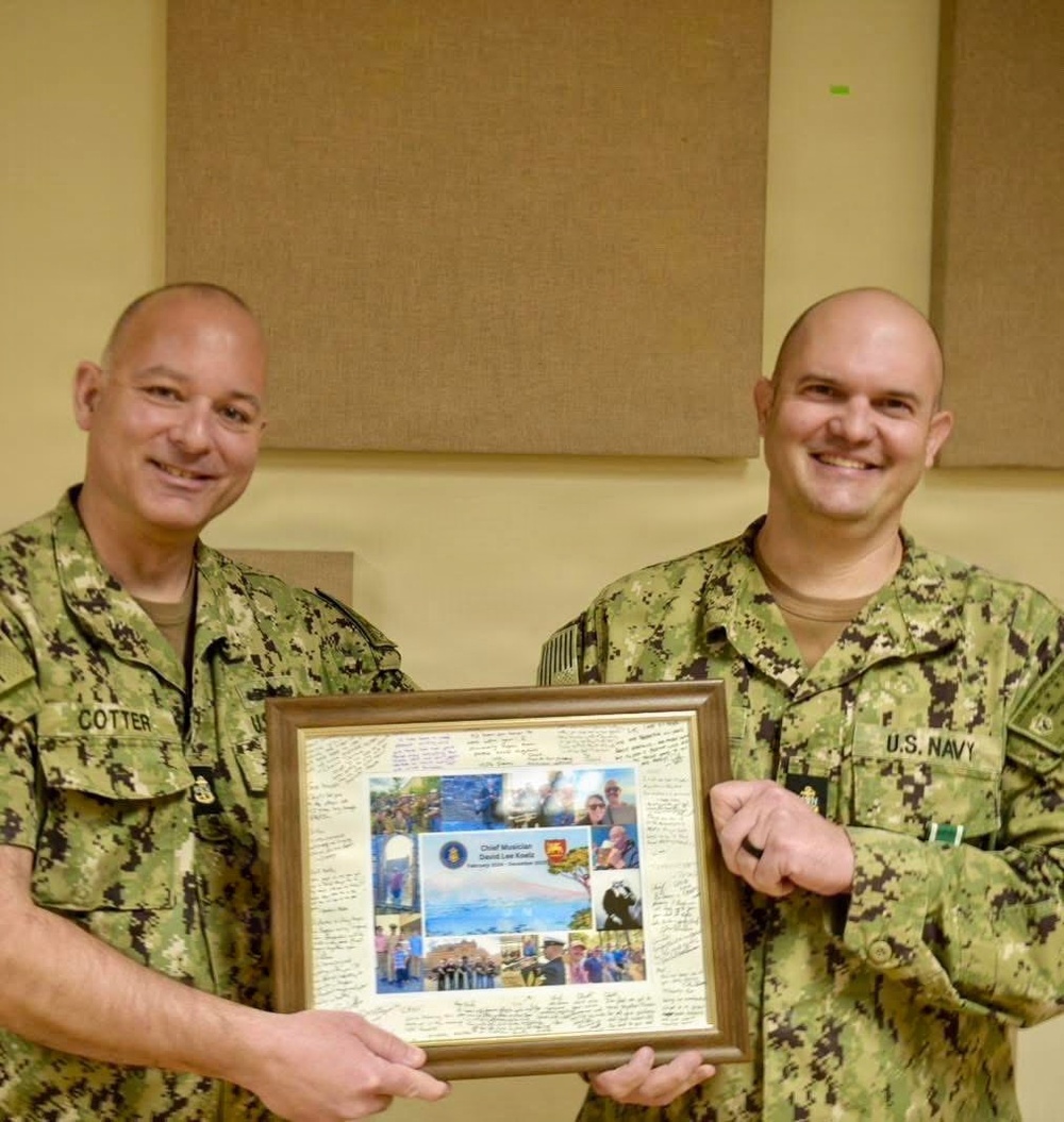 Chief Musician Lee Koelz