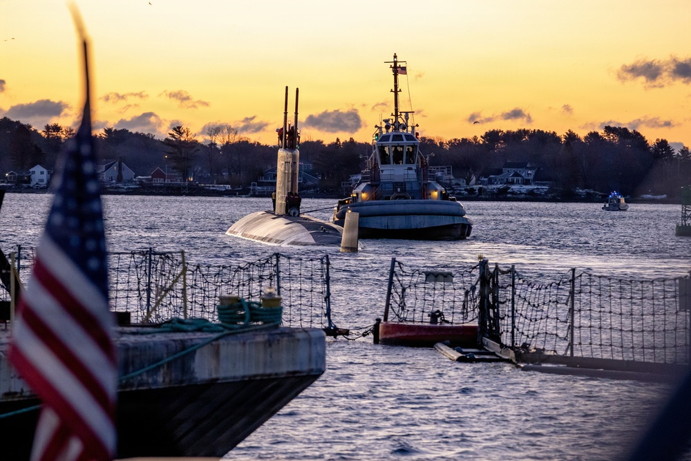 USS Cheyenne: From Shipyard to Seapower, Embodying the Fleet Foundry Fight.