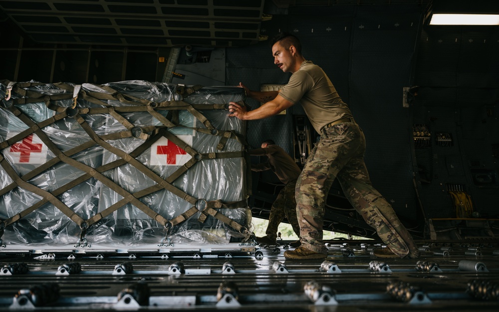 Loadmasters Offload Cargo From C-17 in Puerto Rico