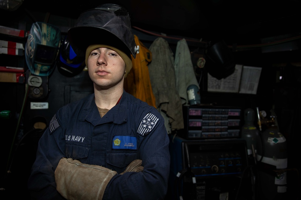 Ike Conducts Planned Incremental Availability maintenance period