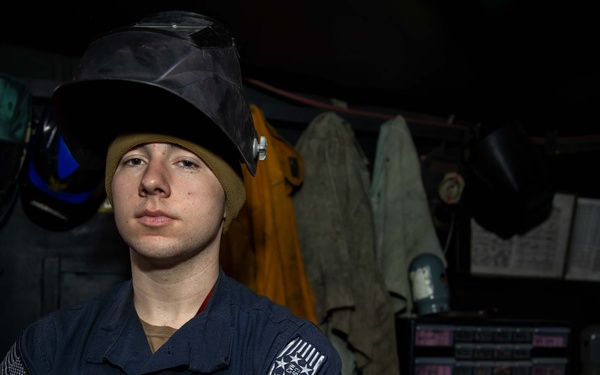 Ike Conducts Planned Incremental Availability maintenance period