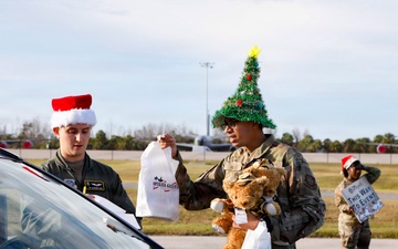 CENTCOM Families and Troops Receive Holiday Care Packages
