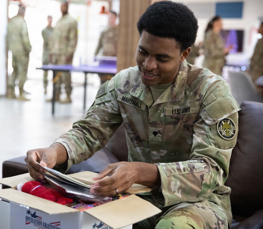 CENTCOM Families and Troops Receive Holiday Care Packages