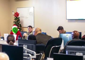 The Grinch Makes an Appearance at D.C. Armory’s Commanders Update Brief