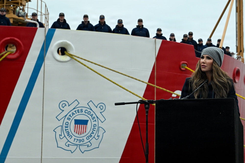 U.S. Coast Guard Cutter Mackinaw (WLBB 30) serves as Chicago's Christmas Tree Ship