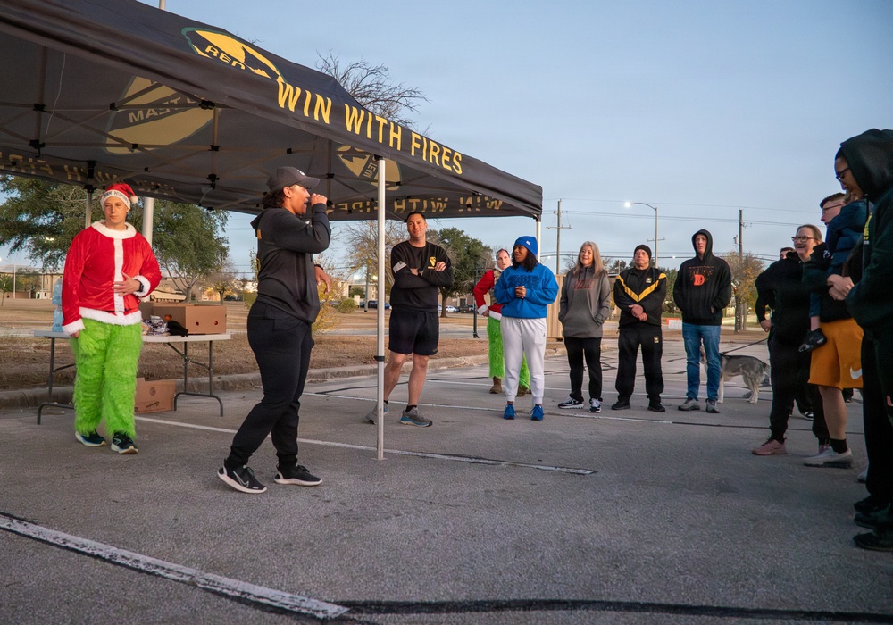 1st Cavalry Division leads the way for a holiday family fun run