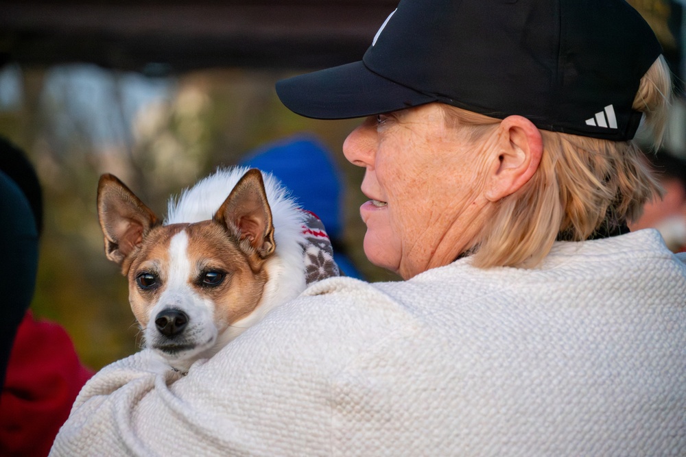 1st Cavalry Division leads the way for a holiday family fun run