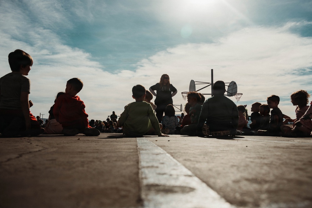 Palm Springs Air Museum conduct annual Santa Salute flyover