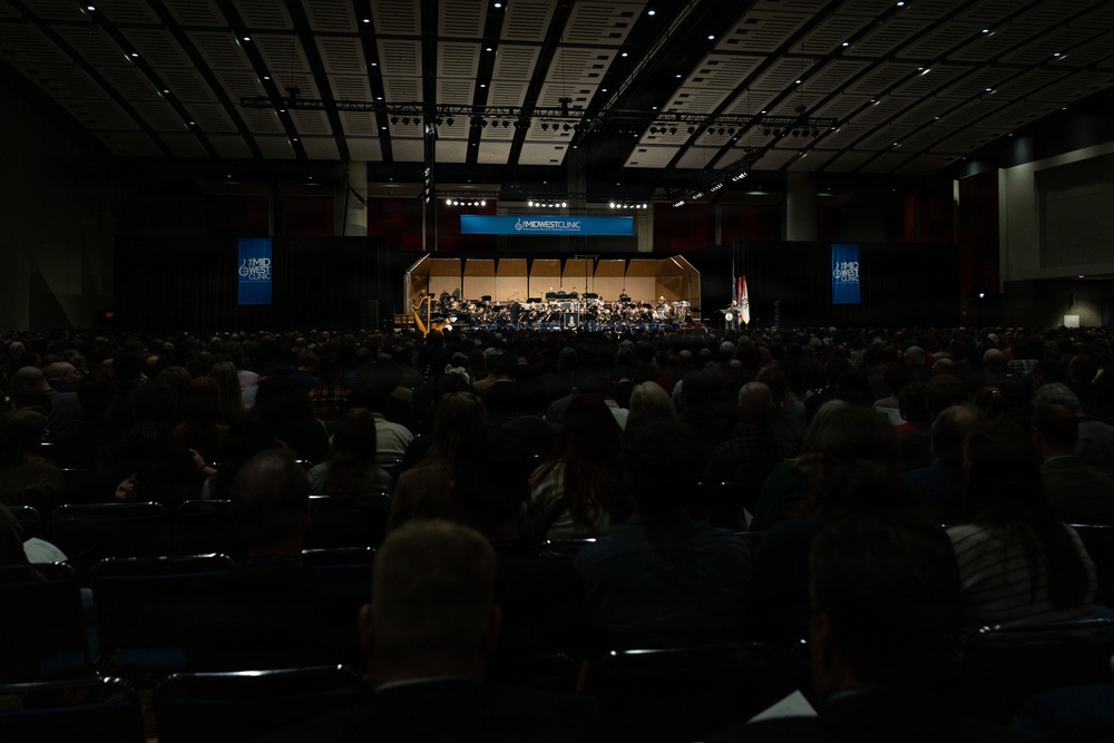 U.S. Army Concert Band performs in Chicago