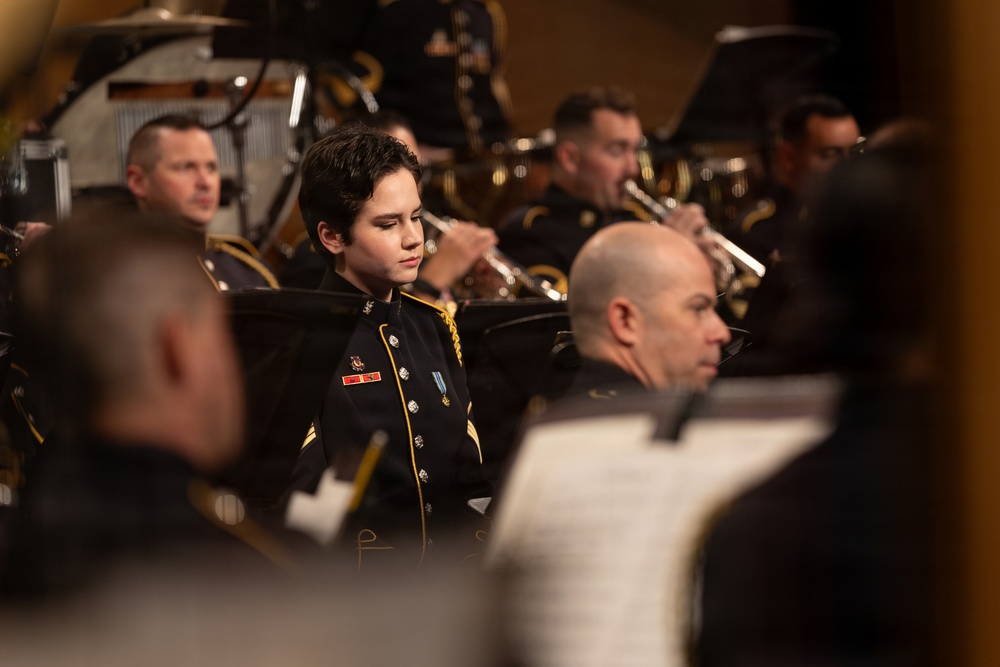 U.S. Army Concert Band performs in Chicago