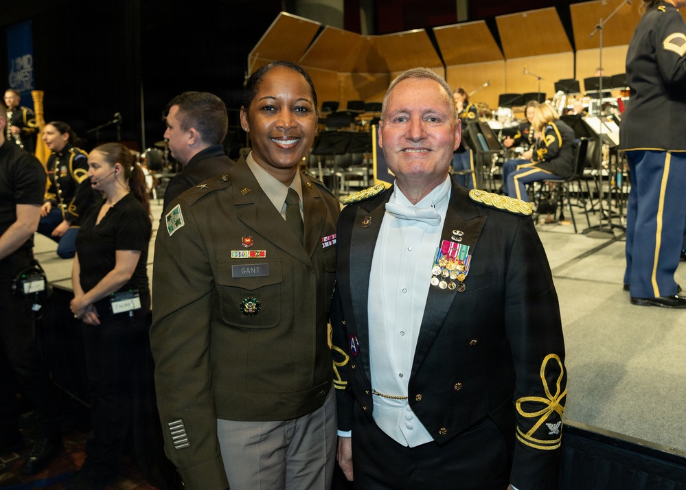 U.S. Army Concert Band performs in Chicago