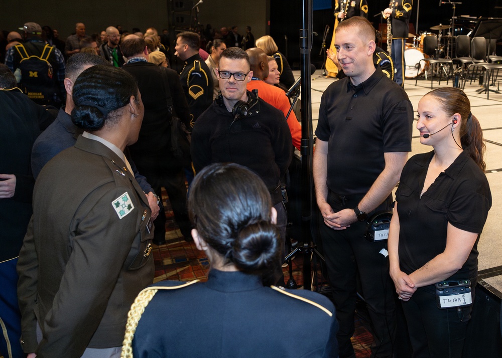 U.S. Army Concert Band performs in Chicago
