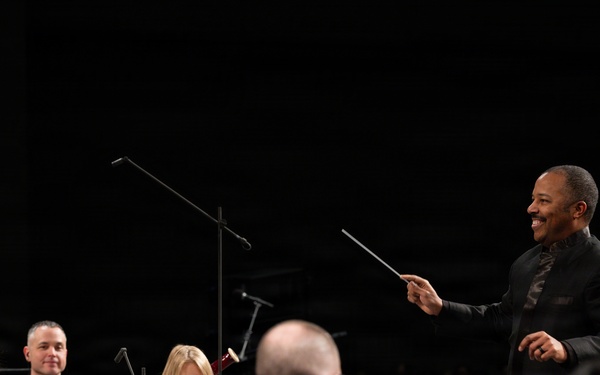 U.S. Army Concert Band performs in Chicago