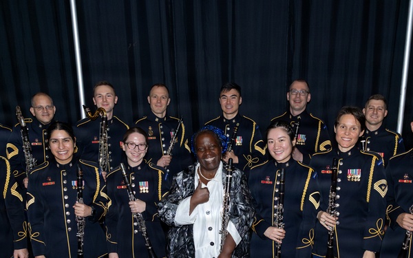 U.S. Army Concert Band performs in Chicago