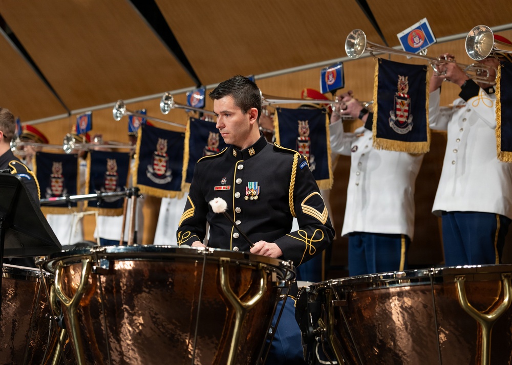 U.S. Army Concert Band performs in Chicago