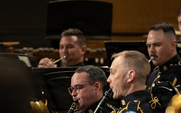 U.S. Army Concert Band performs in Chicago