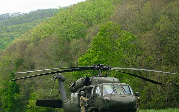 NCNG Soldiers Participate in Helicopter Aquatic Rescue Training