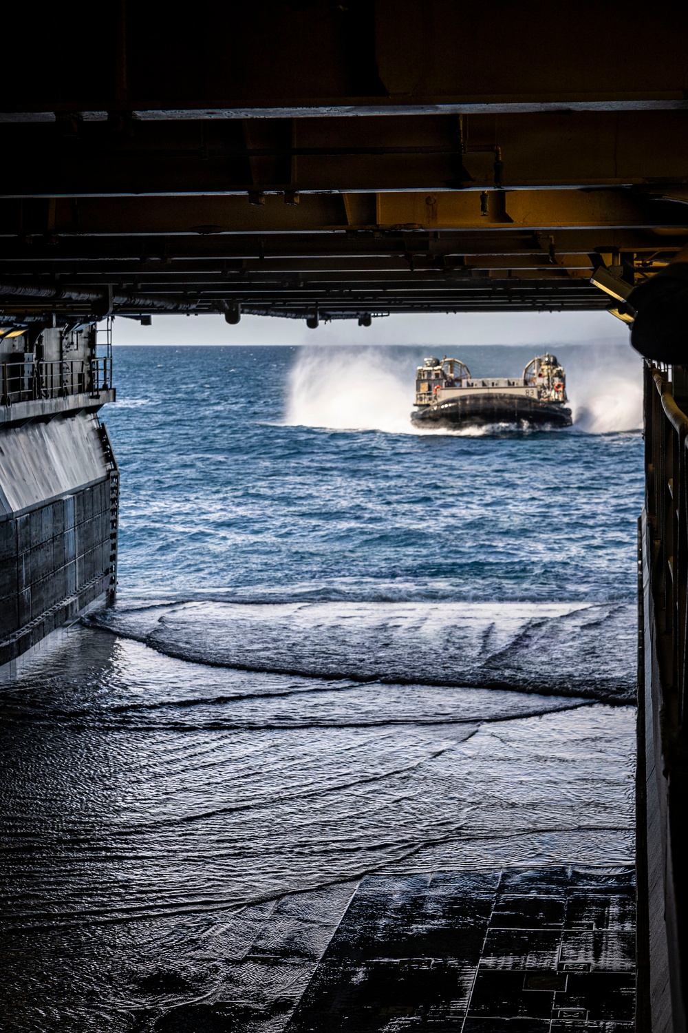 USS Iwo Jima Conducts Amphibious Assault Exercise