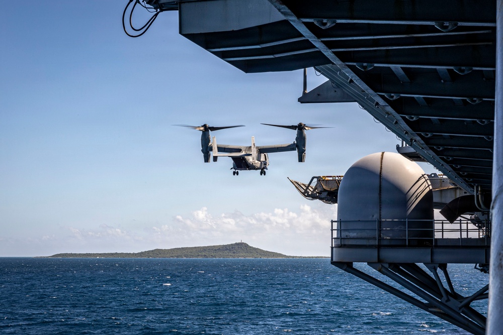 USS Iwo Jima Conducts Amphibious Assault Exercise