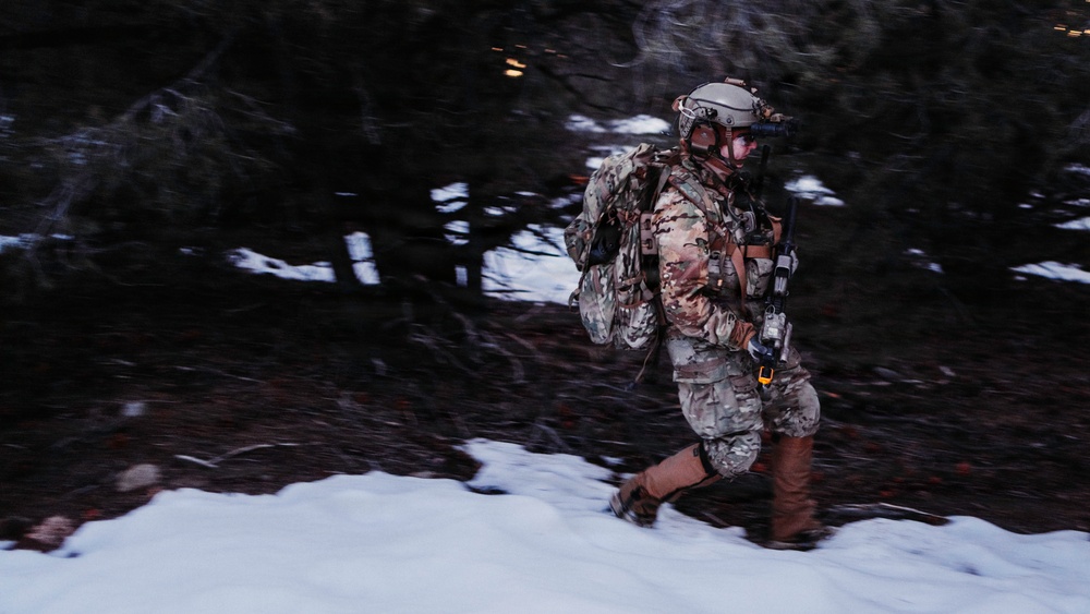 EOD Technicians Respond to Roadside IED Call